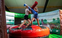 Inflatable Park - Gladiatorenspel - Jump Factory