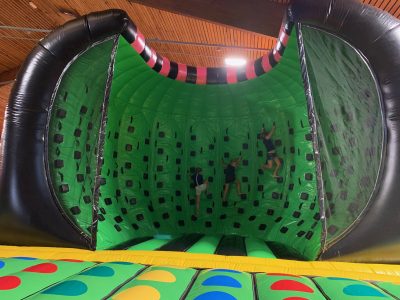 Inflatable Parks - klimwand opblaasbaar speeltoestel